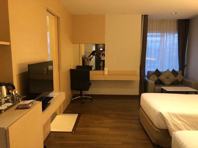 Paringa Hotel room