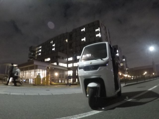 EV tuktuk　大阪試乗